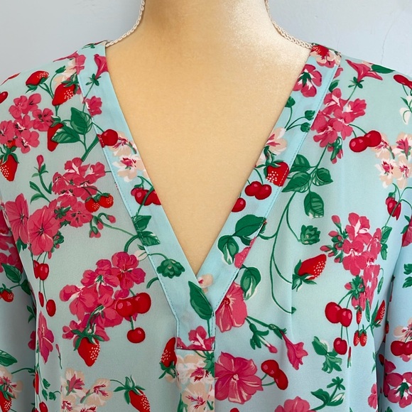 Ann Taylor Light Weight and Breezy Long Sleeve Summer Blouse - Picture 2 of 11